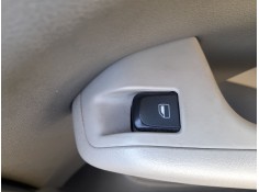 MANDO ELEVALUNAS DELANTERO DERECHO 8K0959855AV10 