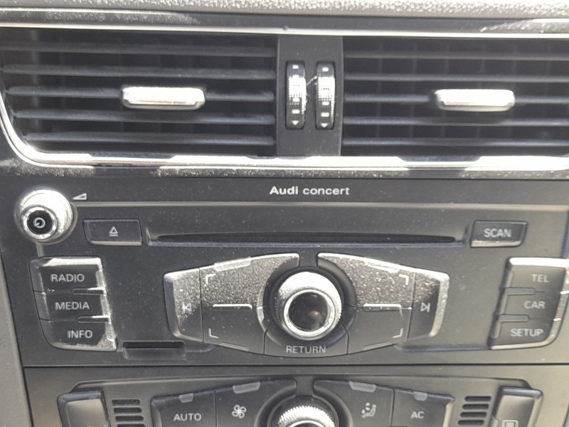 Recambio de sistema audio / radio cd para audi q5 (8rb) 2.0 tdi quattro referencia OEM IAM 8T1057186P  
