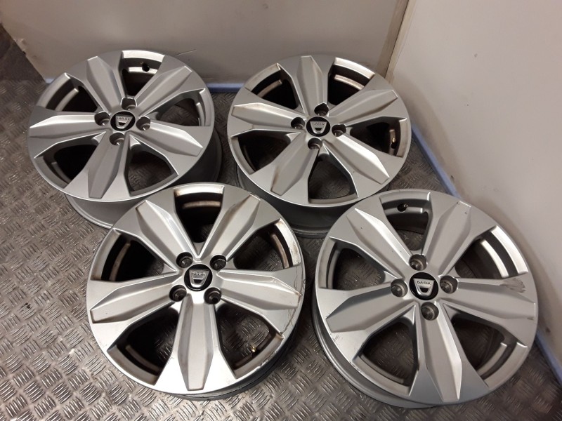 Recambio de juego llantas aluminio para dacia sandero iii 1.0 tce 90 referencia OEM IAM 6.5X16 4 TORN ET45 ROZADAS ALUMINIO