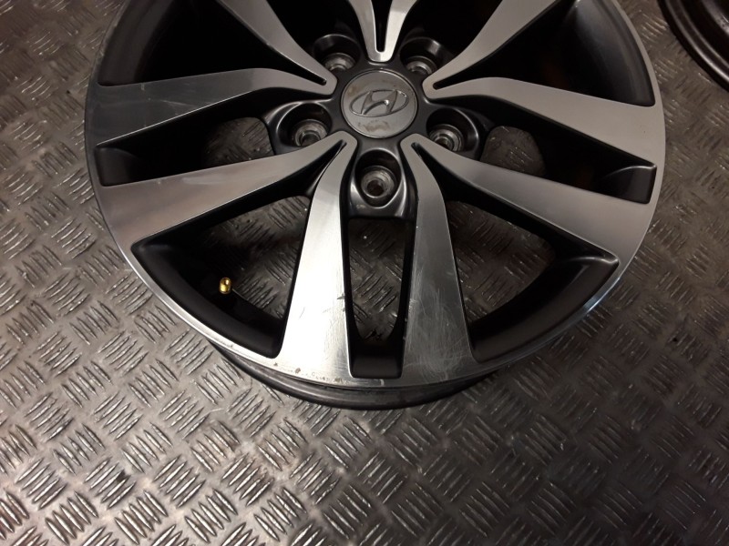Recambio de juego llantas aluminio para hyundai i30 (pde, pd, pden) 1.0 t-gdi referencia OEM IAM 6.5X16 5 TORN ET50 ROZADAS ALUM