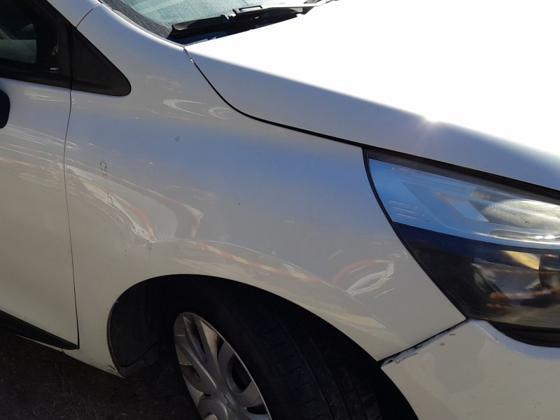Recambio de aleta delantera derecha para renault clio iv (bh_) 1.5 dci 75 referencia OEM IAM 631002841R  