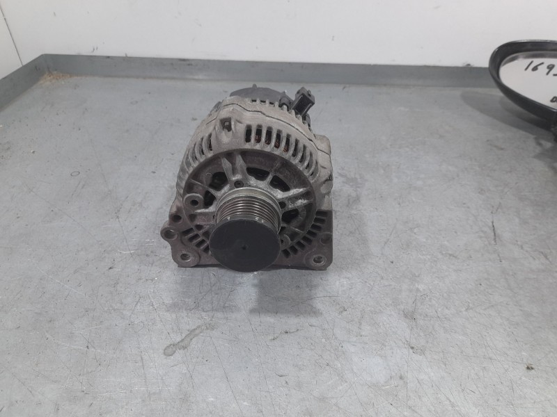 Recambio de alternador para audi a2 (8z0) 1.4 referencia OEM IAM 028903028J BOSCH 0123320038