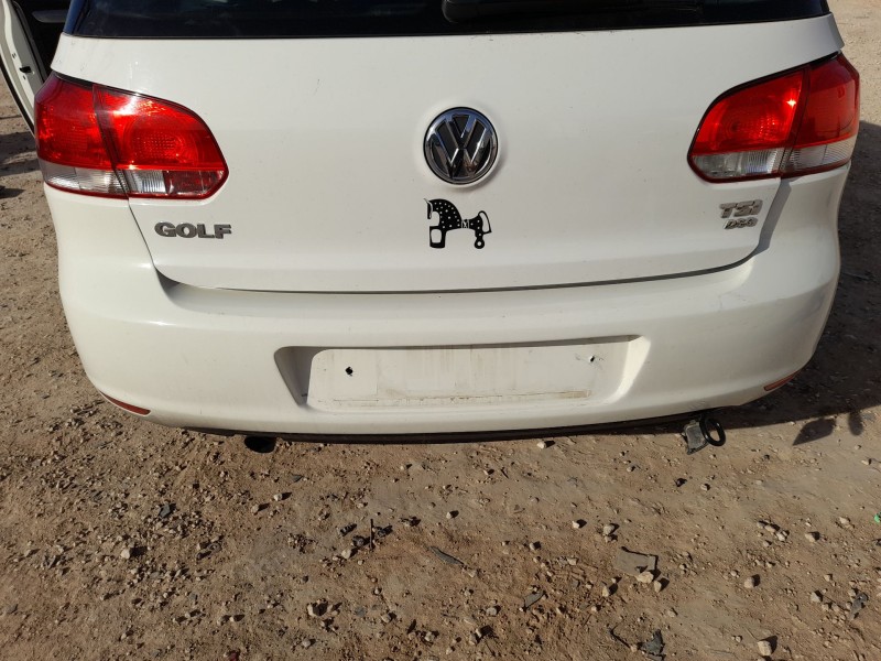 Recambio de paragolpes trasero para volkswagen golf vi (5k1) 1.2 tsi referencia OEM IAM 5K6807421  