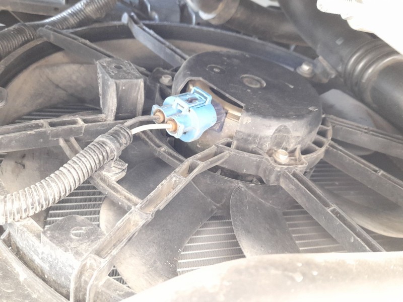 Recambio de electroventilador para renault clio iv (bh_) 1.5 dci 75 referencia OEM IAM 214753416R 214816703R 214818009R