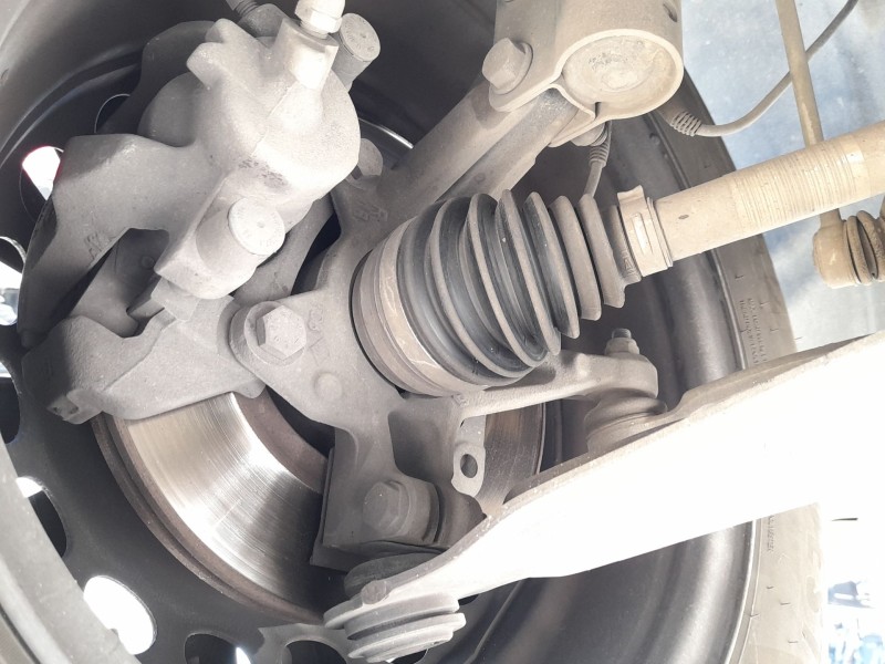 Recambio de mangueta delantera derecha para renault clio iv (bh_) 1.5 dci 75 referencia OEM IAM 400146343R  