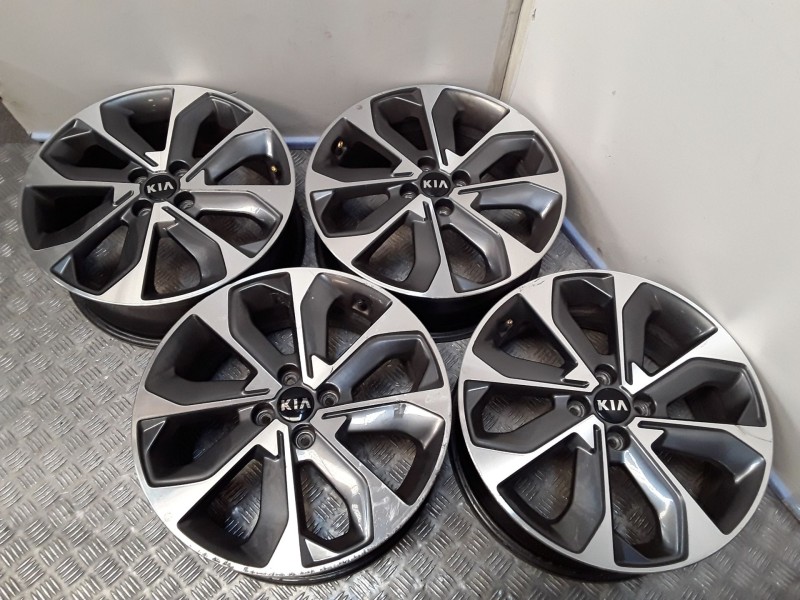 Recambio de juego llantas aluminio para kia stonic (yb) 1.0 t-gdi referencia OEM IAM 6.5X17 4 TORN ET49 ROZADAS ALUMINIO