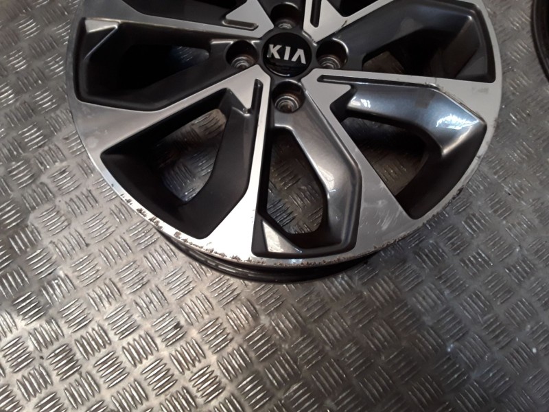 Recambio de juego llantas aluminio para kia stonic (yb) 1.0 t-gdi referencia OEM IAM 6.5X17 4 TORN ET49 ROZADAS ALUMINIO
