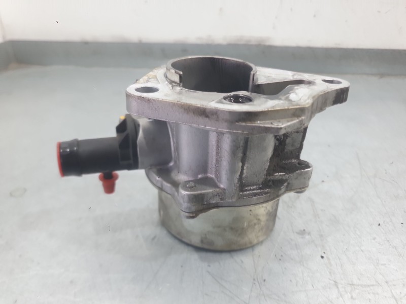 Recambio de bomba vacio para nissan juke (f15) acenta referencia OEM IAM   