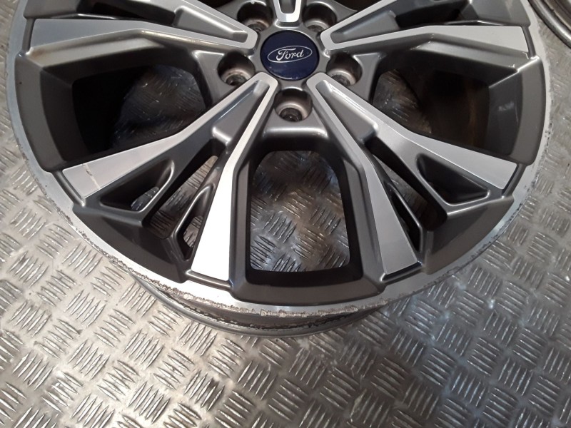 Recambio de juego llantas aluminio para ford mondeo v hatchback (ce) 2.0 tdci referencia OEM IAM 8X18 5 TORN ET55 ROZADAS ALUMIN