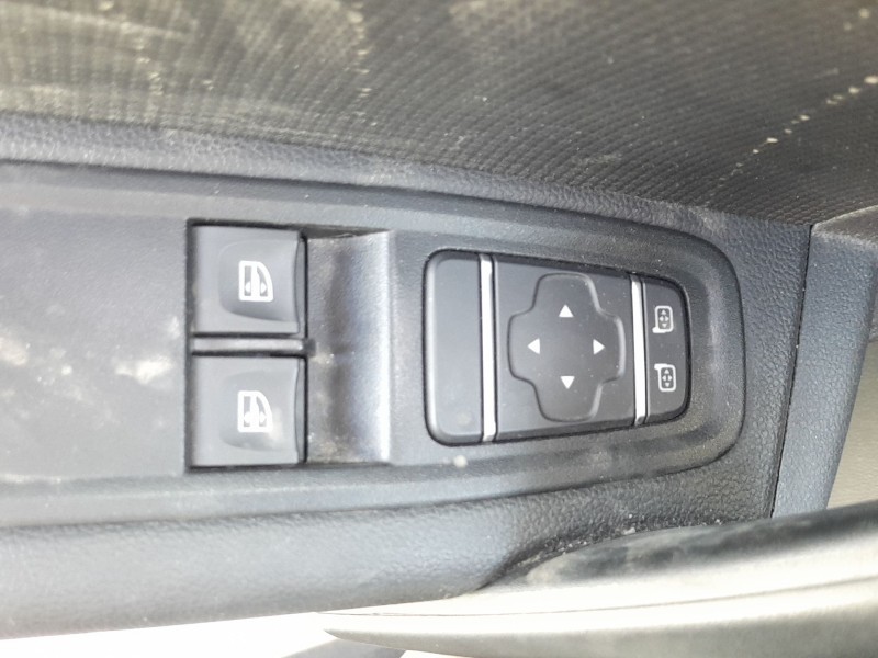 Recambio de mando elevalunas delantero izquierdo para nissan townstar furgoneta/monovolumen (xfk) 1.3 referencia OEM IAM 2556100