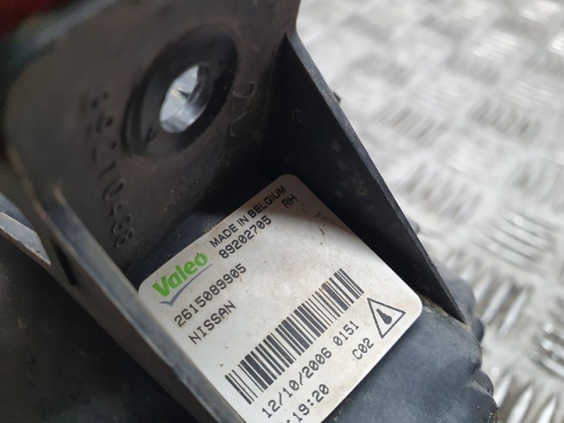 Recambio de faro antiniebla derecho para nissan primera berlina (p12) acenta referencia OEM IAM 2615089905 89202705 
