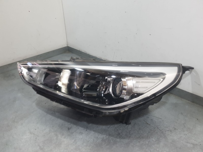 Recambio de faro izquierdo para hyundai i30 (pde, pd, pden) 1.0 t-gdi referencia OEM IAM 92101G4060  