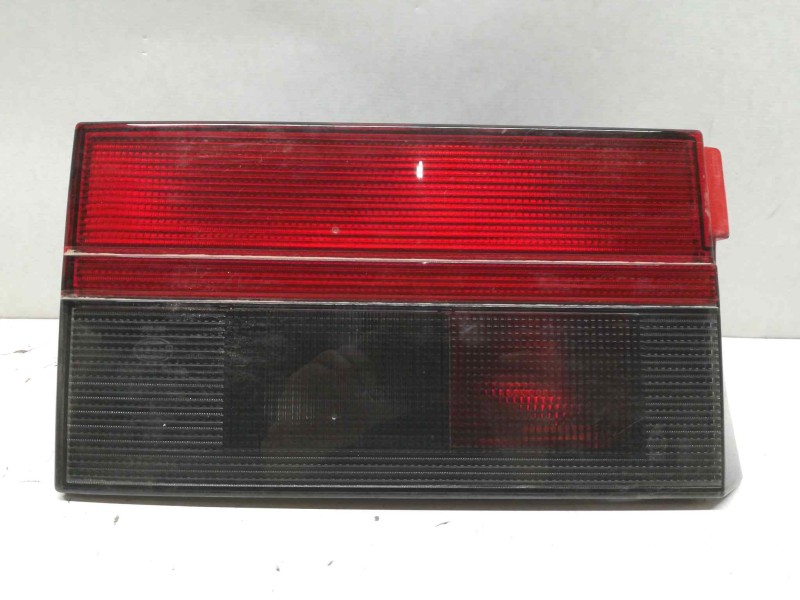 Recambio de piloto trasero izquierdo para seat toledo (1l) referencia OEM IAM W01L0945093M  INTERIOR