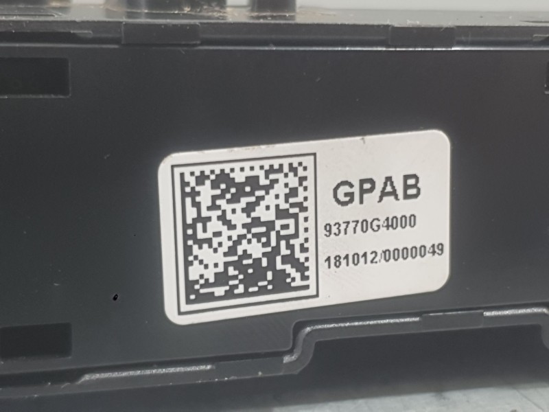 Recambio de mando multifuncion para hyundai i30 (pde, pd, pden) 1.0 t-gdi referencia OEM IAM   