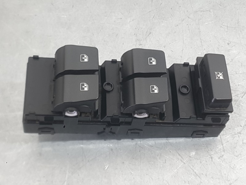 Recambio de mando elevalunas delantero izquierdo para hyundai i30 (pde, pd, pden) 1.0 t-gdi referencia OEM IAM 93571G3030PMP  