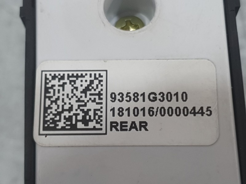 Recambio de mando elevalunas delantero derecho para hyundai i30 (pde, pd, pden) 1.0 t-gdi referencia OEM IAM 93576G3010PMP  