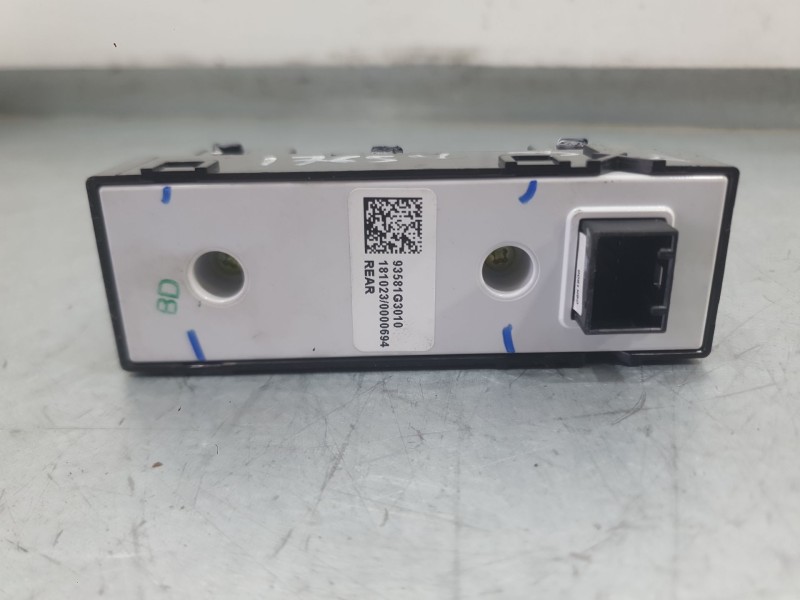 Recambio de mando elevalunas trasero derecho para hyundai i30 (pde, pd, pden) 1.0 t-gdi referencia OEM IAM 93576G3010PMP  