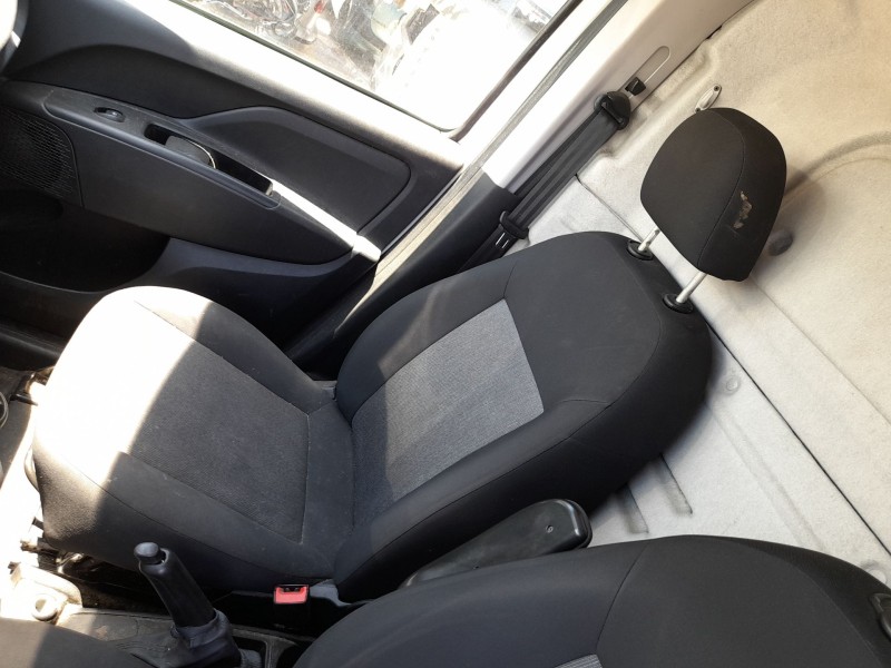 Recambio de asiento delantero derecho para fiat doblo cargo (263_) 1.6 d multijet referencia OEM IAM   