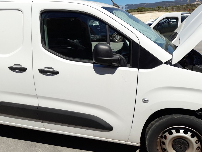 Recambio de puerta delantera derecha para peugeot partner furgoneta/monovolumen (k9) 1.5 bluehdi 100 referencia OEM IAM 98434889