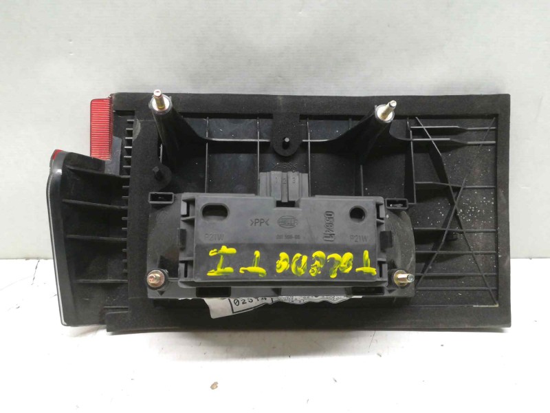 Recambio de piloto trasero izquierdo para seat toledo (1l) referencia OEM IAM W01L0945093M  INTERIOR