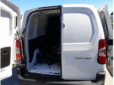 Recambio de puerta trasera derecha carga para peugeot partner furgoneta/monovolumen (k9) 1.5 bluehdi 100 referencia OEM IAM 9820