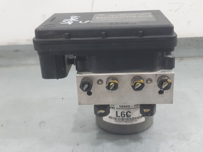 Recambio de abs para kia stonic (yb) 1.0 t-gdi referencia OEM IAM 58920H8250  