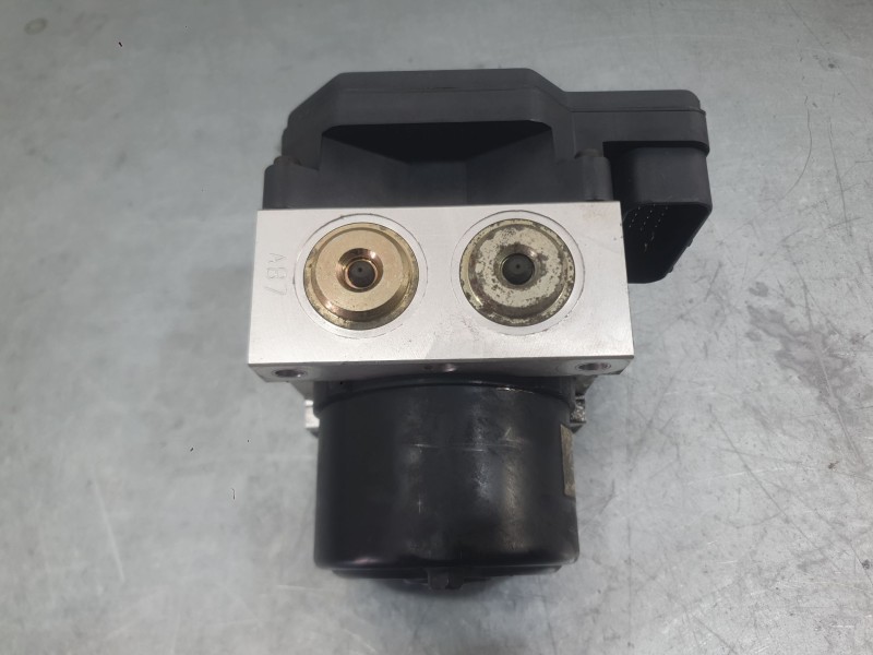 Recambio de abs para kia cerato i hatchback (ld) 2.0 crdi referencia OEM IAM 589202F200  