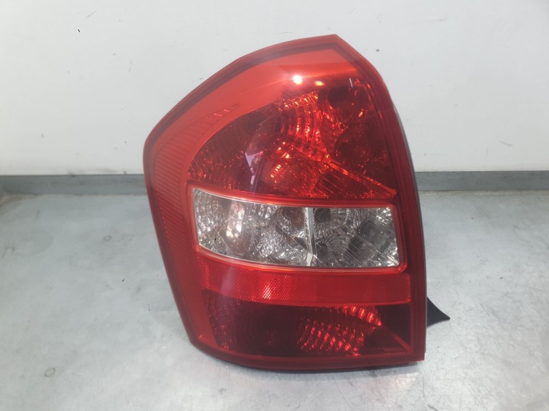 Recambio de piloto trasero izquierdo para kia cerato i hatchback (ld) 2.0 crdi referencia OEM IAM 924012F210  