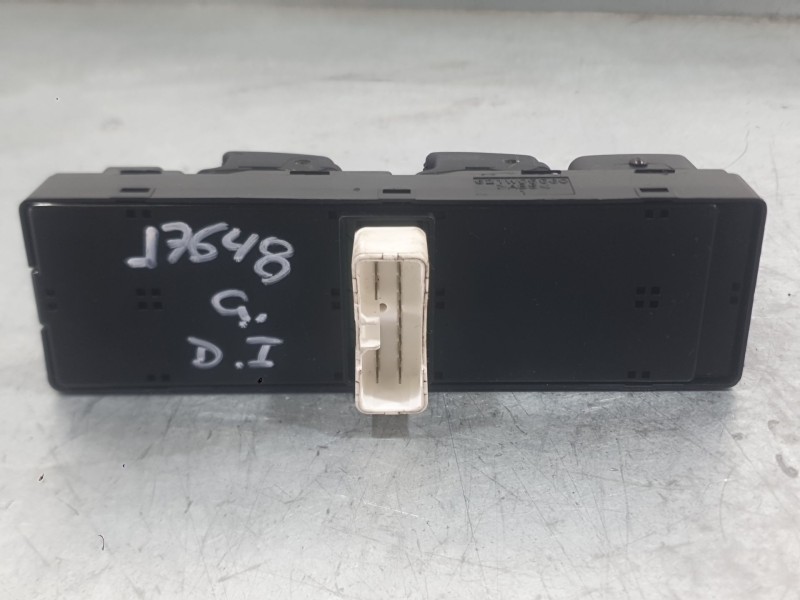 Recambio de mando elevalunas delantero izquierdo para kia cerato i hatchback (ld) 2.0 crdi referencia OEM IAM 935702F100GW  