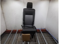Recambio de asiento trasero derecho para toyota hi-ace referencia OEM IAM  NO RECLINABLE 4ª FILA TOCADO