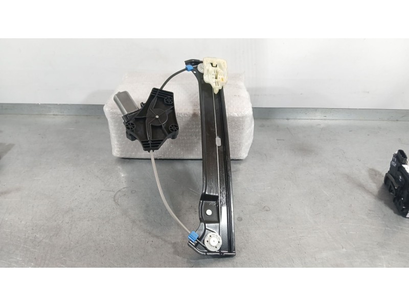 Recambio de elevalunas trasero izquierdo para mg mg 3 (5lfp) mg3 1.5 referencia OEM IAM 11318544  