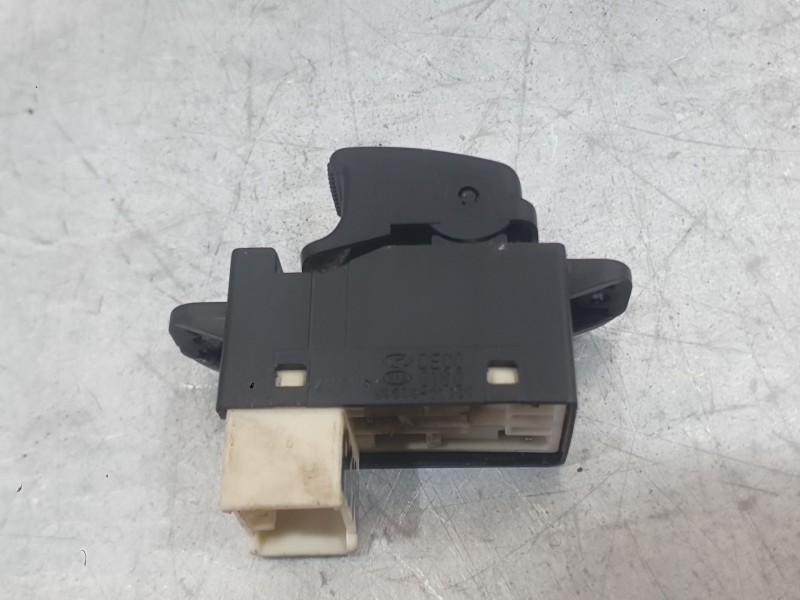 Recambio de mando elevalunas trasero derecho para kia cerato i hatchback (ld) 2.0 crdi referencia OEM IAM 935802F500GW  