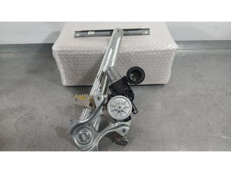 Recambio de elevalunas trasero derecho para nissan micra v (k14) 1.0 ig-t 100 referencia OEM IAM 827205FA6A  