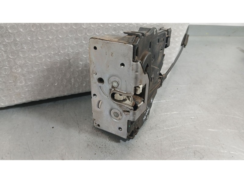Recambio de cerradura puerta trasera izquierda para opel corsa d selective referencia OEM IAM 13258265  