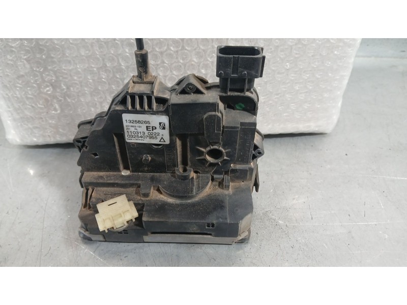 Recambio de cerradura puerta trasera izquierda para opel corsa d selective referencia OEM IAM 13258265  