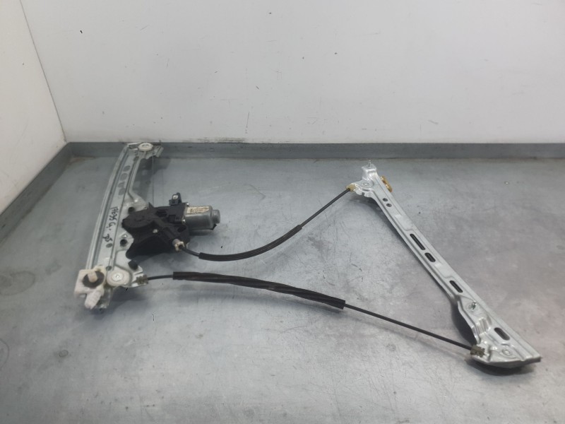 Recambio de elevalunas delantero izquierdo para renault megane iv hatchback (b9a/m/n_) 1.6 dci 130 (b9a4) referencia OEM IAM 807