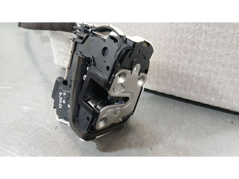 Recambio de cerradura puerta delantera izquierda para mg mg 3 (5lfp) mg3 1.5 referencia OEM IAM 11341604  