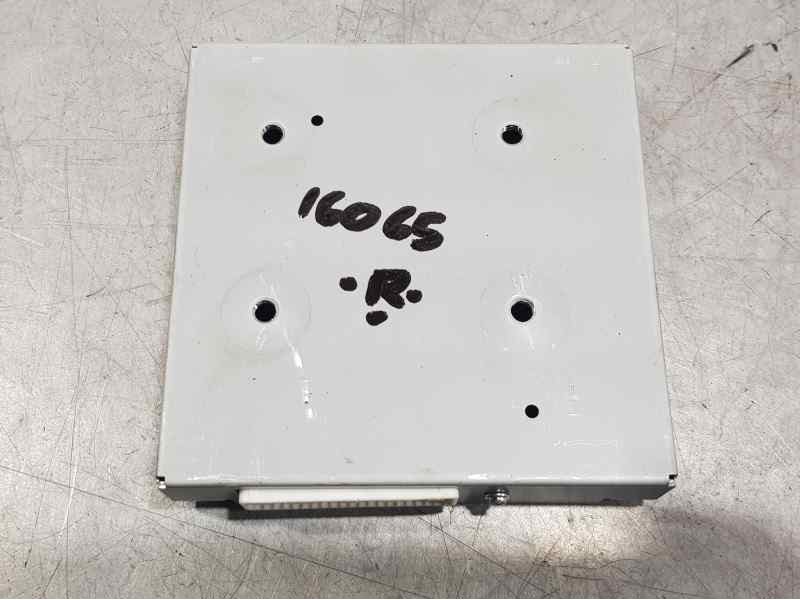 Recambio de modulo electronico para renault clio v techno referencia OEM IAM 284A17005R  