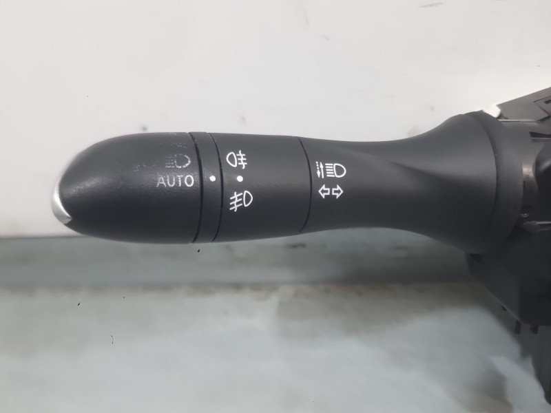 Recambio de mando luces y limpia para renault megane iv hatchback (b9a/m/n_) 1.6 dci 130 (b9a4) referencia OEM IAM 255678341R  