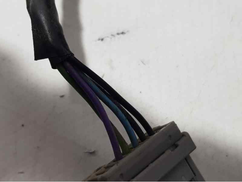 Recambio de retrovisor derecho para nissan primera berlina (p12) acenta referencia OEM IAM 96301AU417  ELECTRICO 5 CBLES