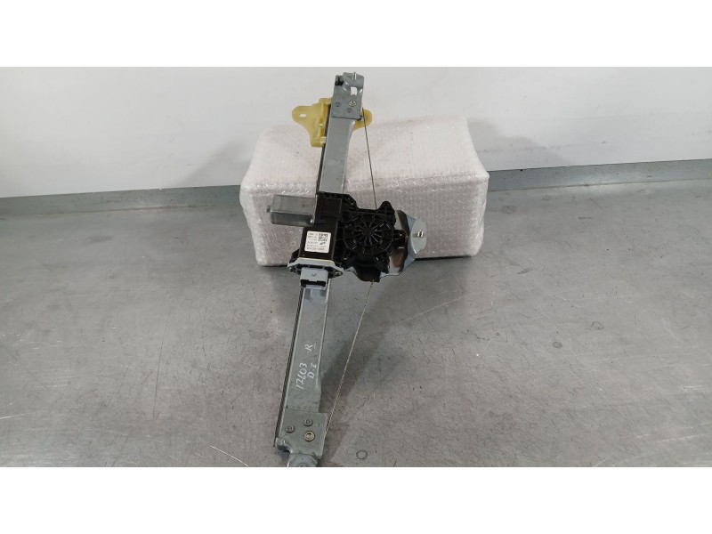 Recambio de elevalunas delantero izquierdo para renault captur i (j5_, h5_) 1.2 tce 120 referencia OEM IAM 807210269R  