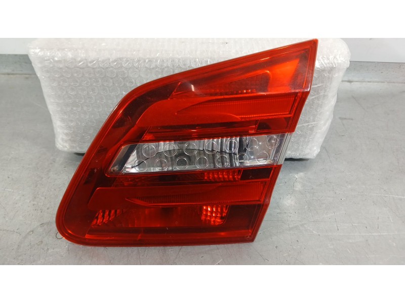 Recambio de piloto trasero derecho interior para mercedes-benz clase b sports tourer (w246, w242) b 180 (246.242) referencia OEM