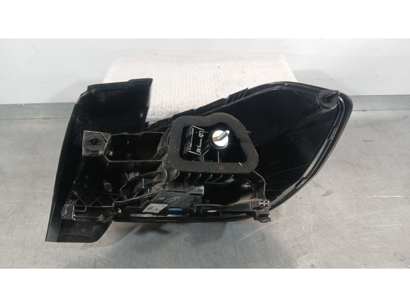 Recambio de piloto trasero izquierdo interior para opel corsa f (p2jo) 1.2 (68) referencia OEM IAM 9829317980  