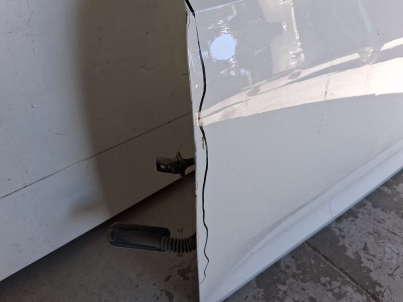 Recambio de puerta delantera izquierda para skoda rapid spaceback (nh1) 1.2 tsi referencia OEM IAM 5JA831055B ROZADA 