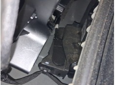 CERRADURA PUERTA TRASERA DERECHA 825020600R 