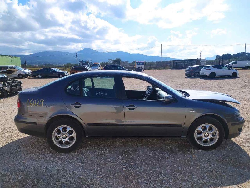 seat toledo (1m2) del año 2002