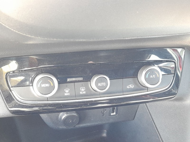 Recambio de mando climatizador para opel corsa f (p2jo) 1.2 (68) referencia OEM IAM 9831888480  