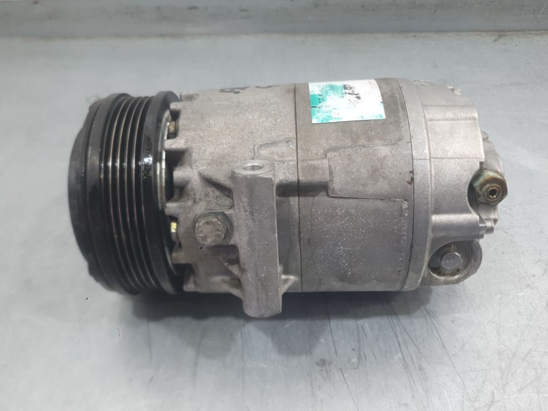 Recambio de compresor aire acondicionado para opel corsa c (x01) 1.4 (f08, f68) referencia OEM IAM 93168631  