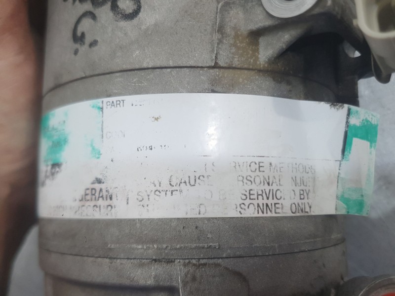 Recambio de compresor aire acondicionado para opel corsa c (x01) 1.4 (f08, f68) referencia OEM IAM 93168631  