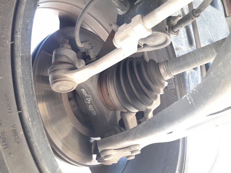 Recambio de mangueta delantera izquierda para opel corsa f (p2jo) 1.2 (68) referencia OEM IAM 9826878080  